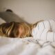 カフェインは睡眠にどう影響する？カフェインによる健康被害？寝る何時間前までなら熟睡できるの？